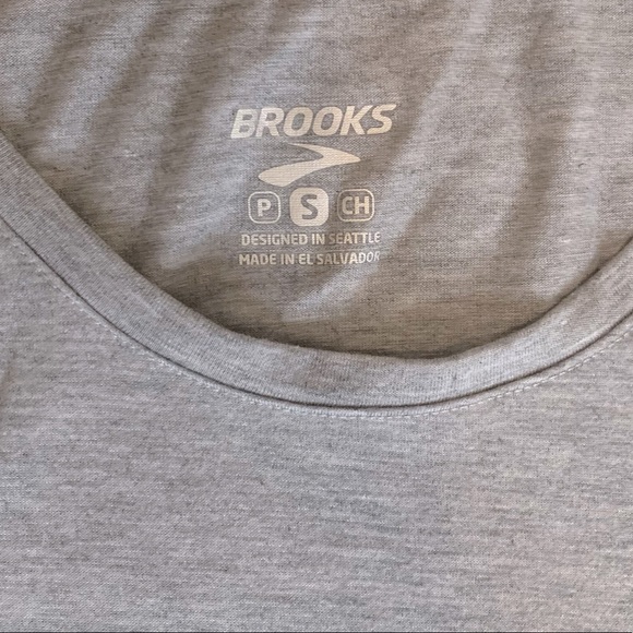Brooks International Women's Day Running Tank - Picture 9 of 12